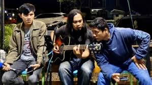 Pesan-Pesan dari Pengamen